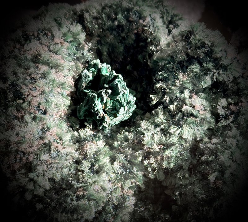 Malachite, as rock and textile (Gems upholstery by Edra)